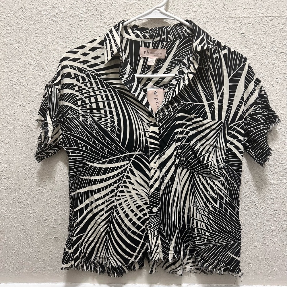 Philosophy Black and Beige Palm Print Light Weight Button Down Blouse NWT XS